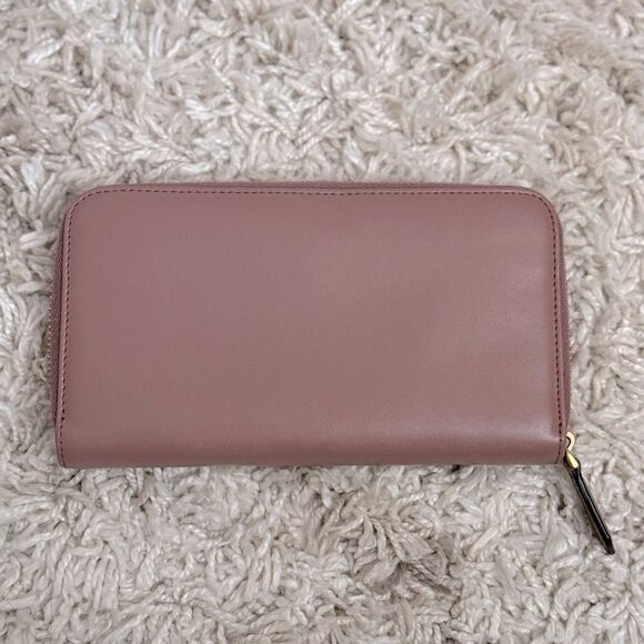 Luxury Coquette FENDI By the Way Pink Blush Rose Leather Zip Around Long Wallet - Picture 2 of 13